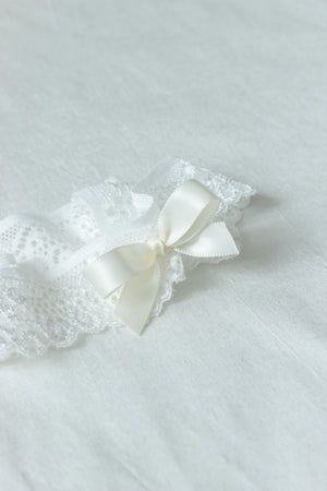 EMMA | Simple Light Ivory Lace Wedding Garter Set with ivory bow