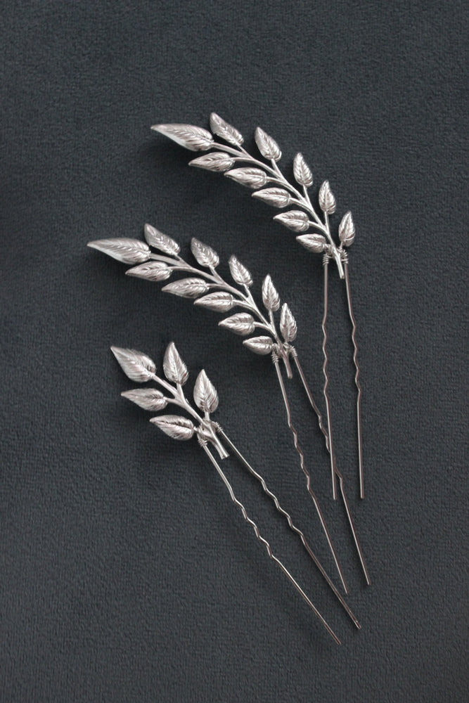 ANDY | Chic trio of 925 silver plated leaf wedding hair pins for the bride or occasion