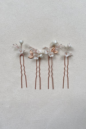 LAURA | Rose gold hair pins with flowers, rose gold leaves and genuine pearls